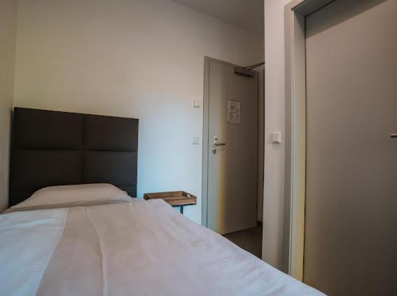 Апарт отель Mey Boardinghouse Билефельд Экстерьер фото